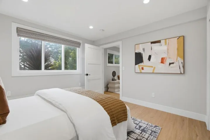 998 Burnett Avenue, San Francisco, California 94131