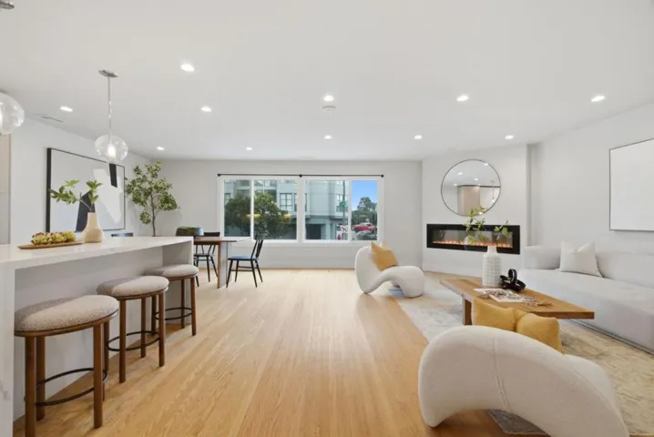 998 Burnett Avenue, San Francisco, California 94131