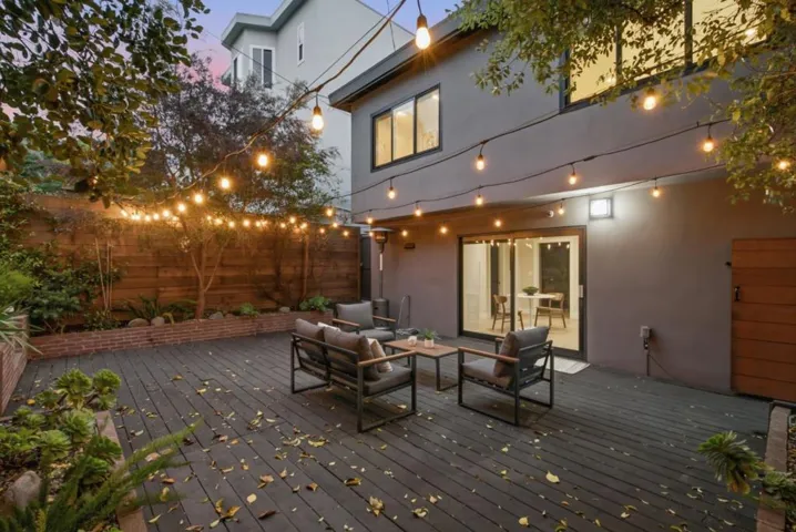 998 Burnett Avenue, San Francisco, California 94131