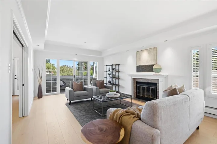 1233 Bellevue 9, Burlingame, California 94010