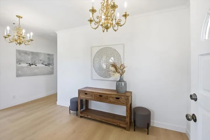 1233 Bellevue 9, Burlingame, California 94010