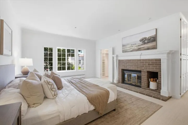 1233 Bellevue 9, Burlingame, California 94010
