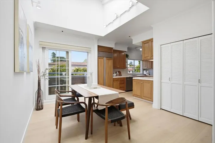 1233 Bellevue 9, Burlingame, California 94010