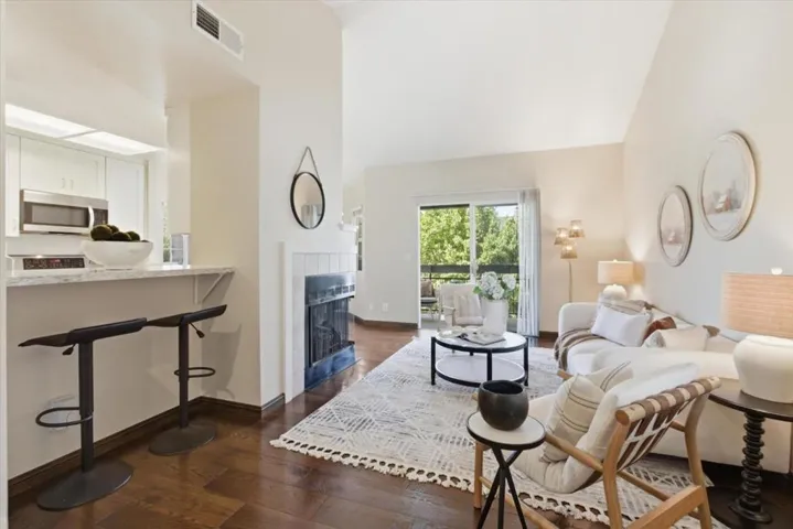7595 Canyon Meadow Circle H, Pleasanton, California 94588