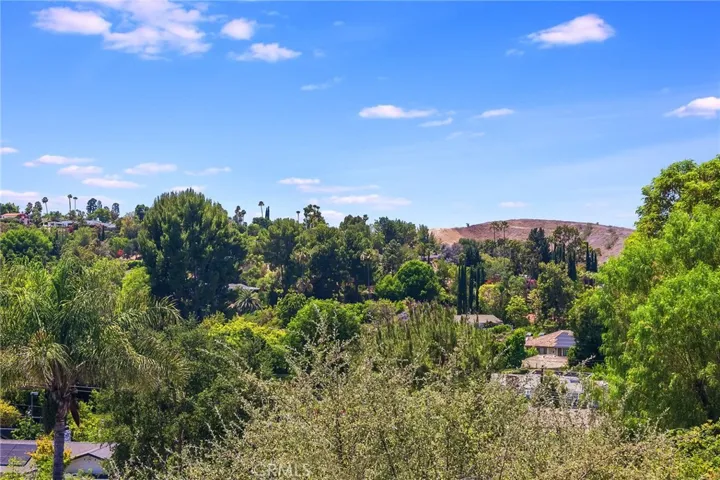 5117 Lubao Avenue, Woodland Hills, California 91364