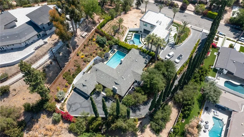5117 Lubao Avenue, Woodland Hills, California 91364