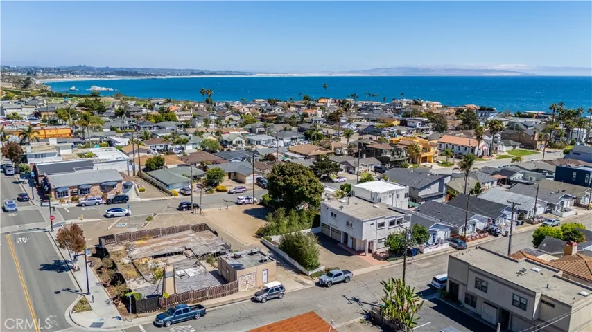 111 Boeker Avenue, Pismo Beach, California 93449
