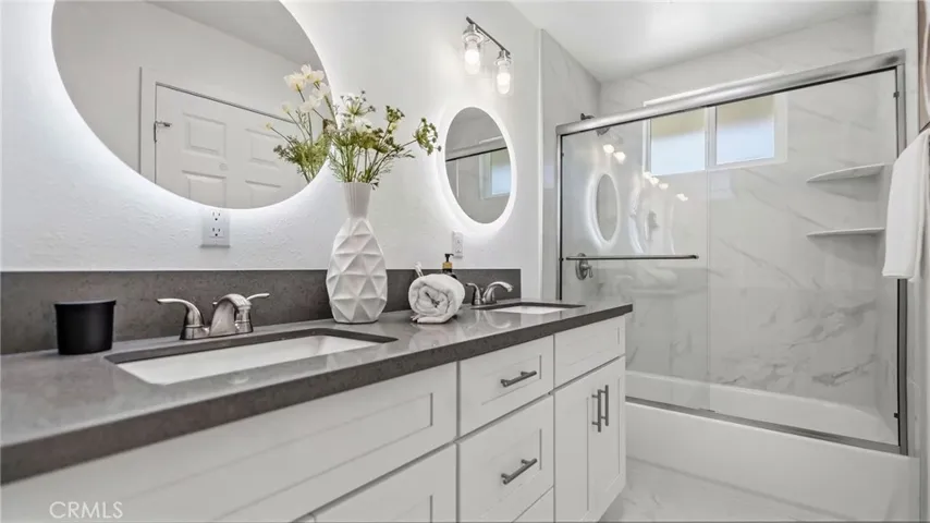 6022 Santa Barbara, Garden Grove, California 92845