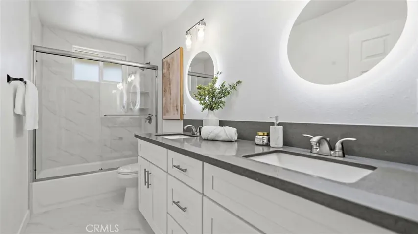 6022 Santa Barbara, Garden Grove, California 92845