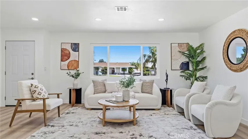 6022 Santa Barbara, Garden Grove, California 92845