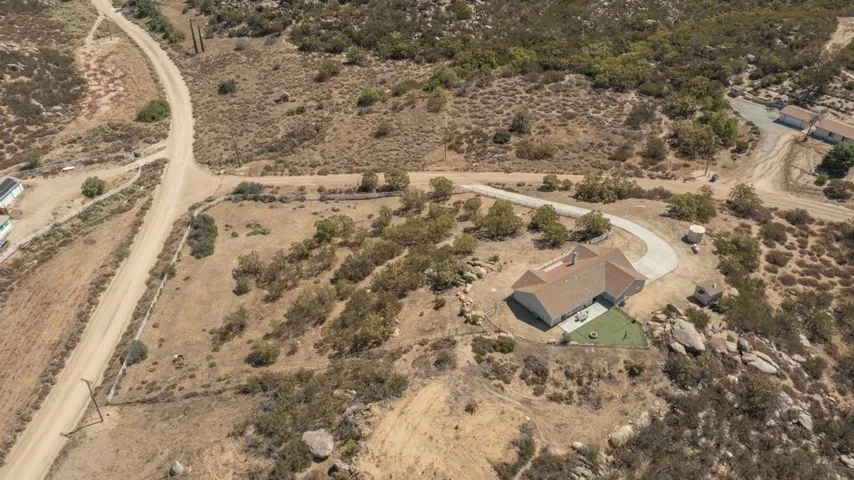 48859 Pinto Court, Aguanga, California 92536