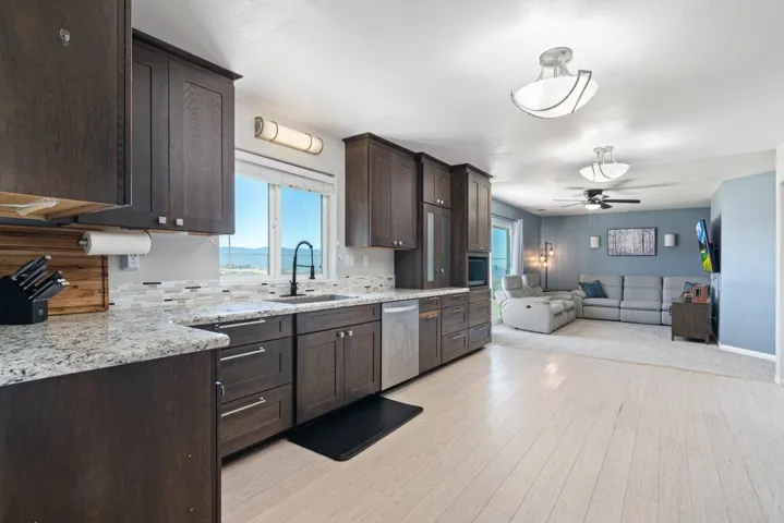 48859 Pinto Court, Aguanga, California 92536