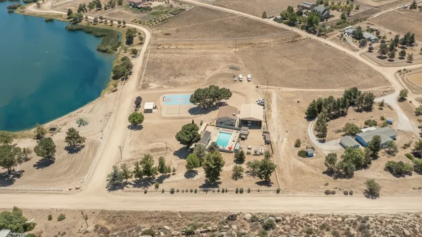 48859 Pinto Court, Aguanga, California 92536