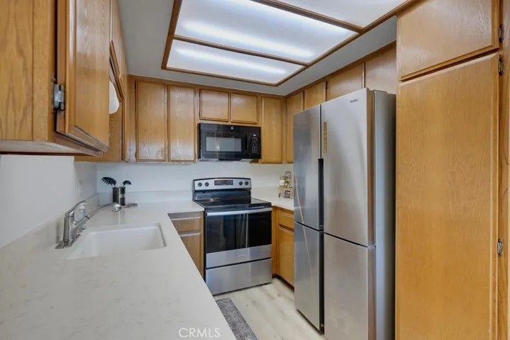 640 N Brea, Brea, California 92821