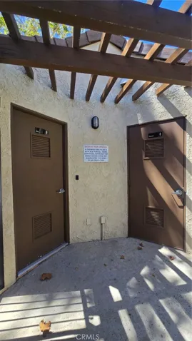 Bathrooms & Showers at the pool