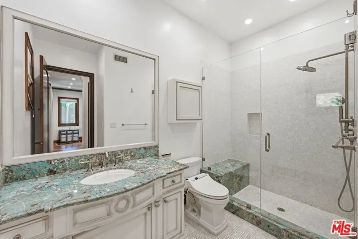 2108 San Ysidro Drive, Beverly Hills, California 90210