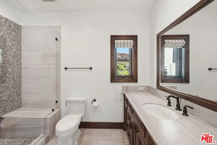 2108 San Ysidro Drive, Beverly Hills, California 90210