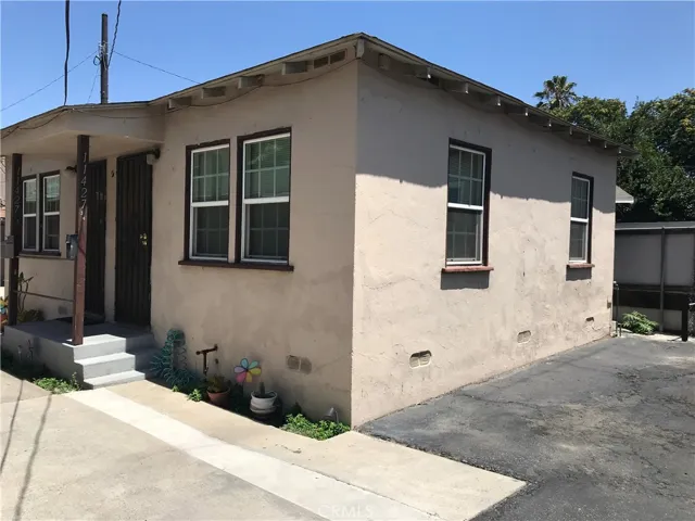 11427 3/4 Garvey Avenue, El Monte, California 91732