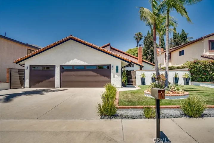 7201 Slater, Huntington Beach, California 92647