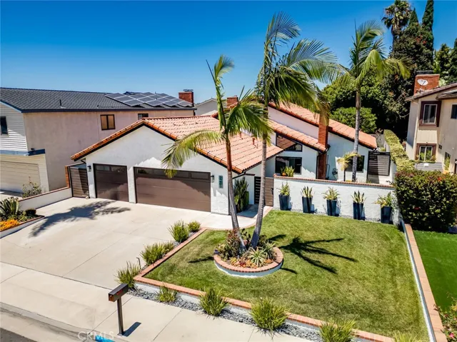 7201 Slater, Huntington Beach, California 92647
