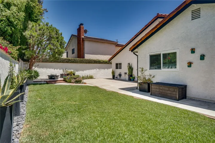 7201 Slater, Huntington Beach, California 92647