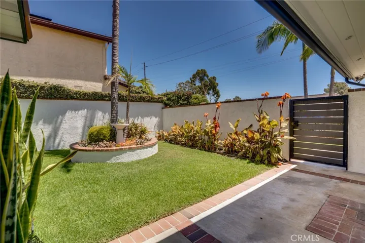 Private Courtyard