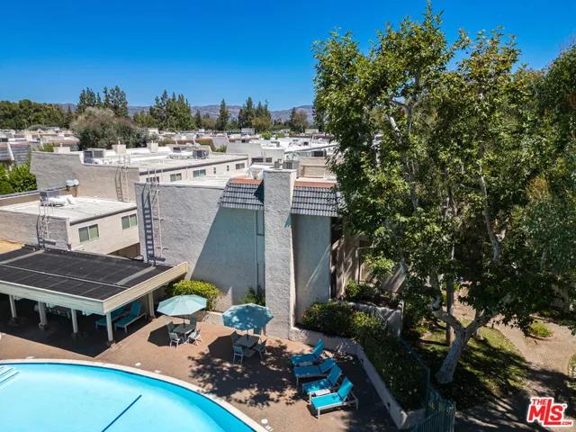 6217 1/2 Randi Avenue, Woodland Hills, California 91367