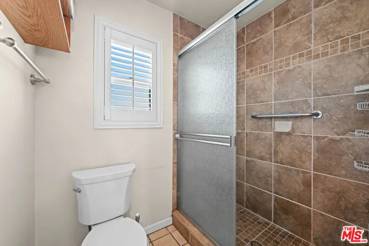 6217 1/2 Randi Avenue, Woodland Hills, California 91367