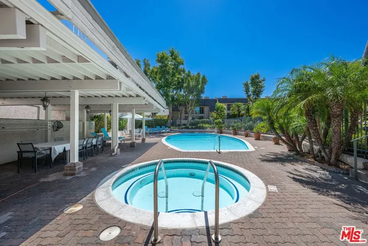 6217 1/2 Randi Avenue, Woodland Hills, California 91367