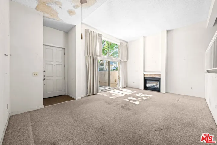 6217 1/2 Randi Avenue, Woodland Hills, California 91367