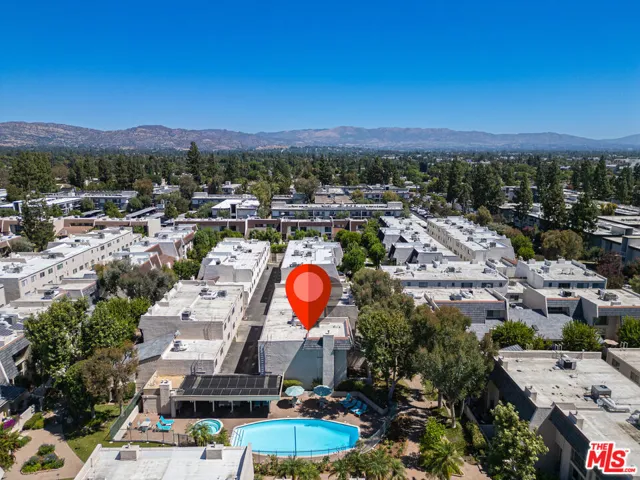 6217 1/2 Randi Avenue, Woodland Hills, California 91367
