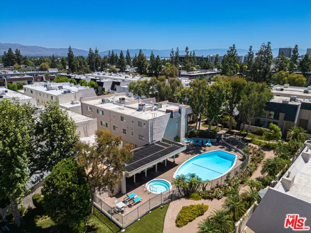 6217 1/2 Randi Avenue, Woodland Hills, California 91367