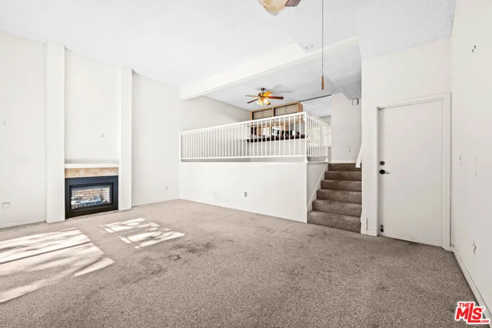 6217 1/2 Randi Avenue, Woodland Hills, California 91367