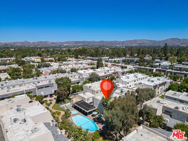 6217 1/2 Randi Avenue, Woodland Hills, California 91367