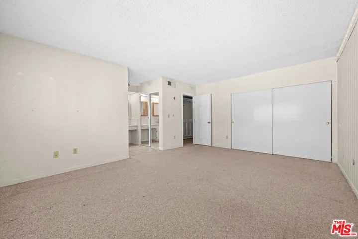 6217 1/2 Randi Avenue, Woodland Hills, California 91367