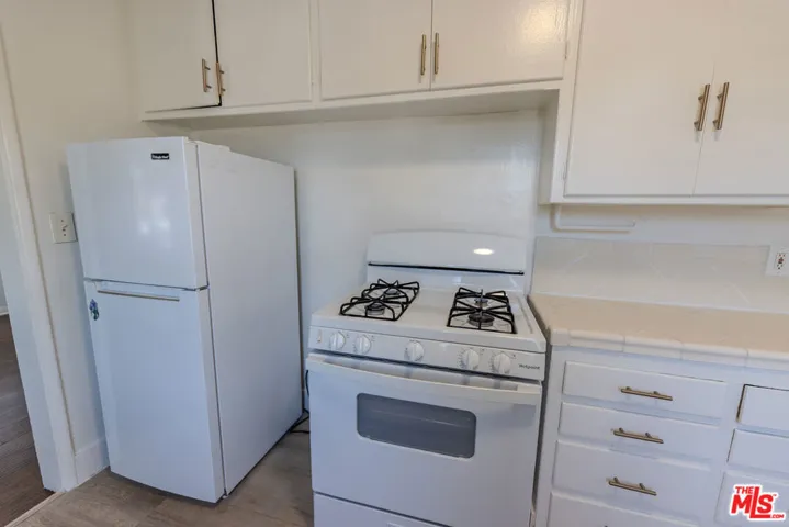 233 E Alameda Avenue A, Burbank, California 91502