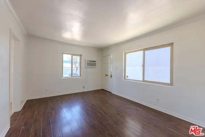 233 E Alameda Avenue A, Burbank, California 91502