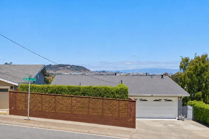 480 Klamath Street, Brisbane, California 94005