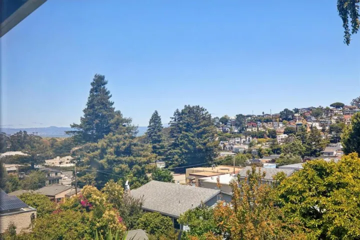 480 Klamath Street, Brisbane, California 94005