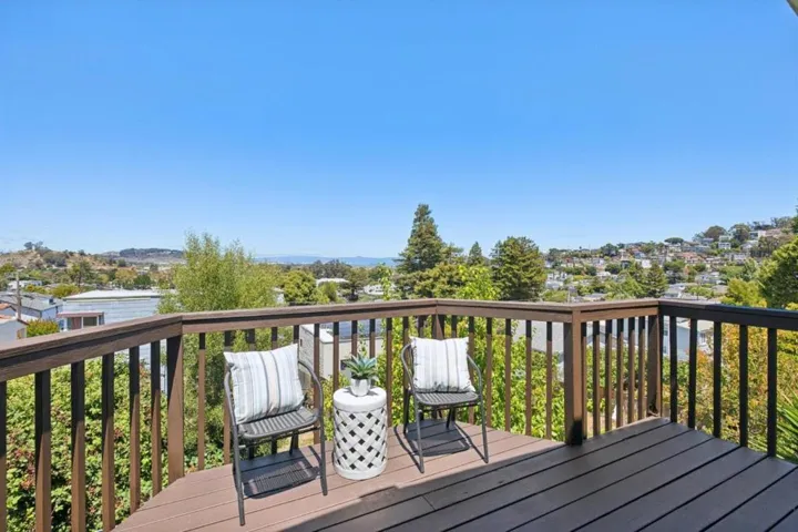 480 Klamath Street, Brisbane, California 94005