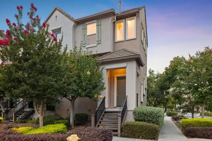1059 Yates Way, San Mateo, California 94403