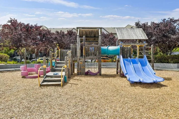 1059 Yates Way, San Mateo, California 94403