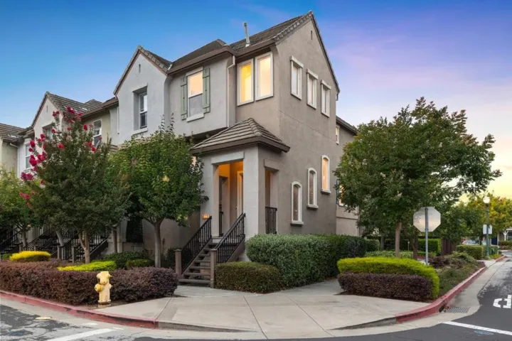 1059 Yates Way, San Mateo, California 94403