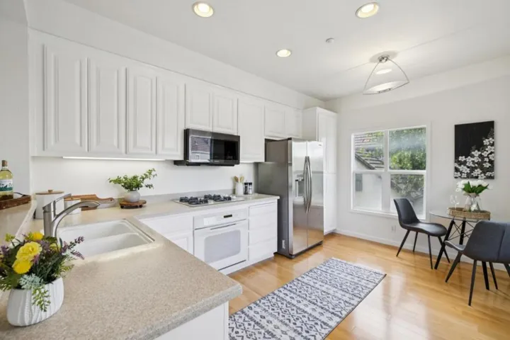 1059 Yates Way, San Mateo, California 94403