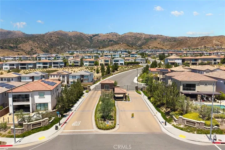 20732 W Bluebird Court, Porter Ranch, California 91326