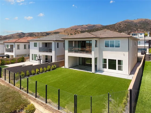 20732 W Bluebird Court, Porter Ranch, California 91326