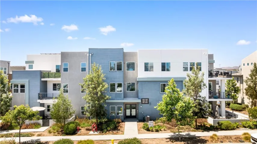 189 Biome, Irvine, California 92618