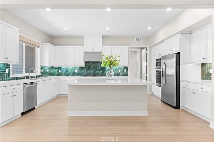 189 Biome, Irvine, California 92618