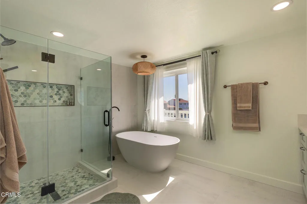 2411 Monaco Ct-29