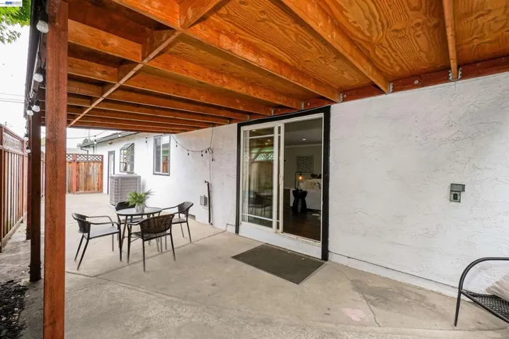 586 Bluefield Ln, Hayward, California 94541